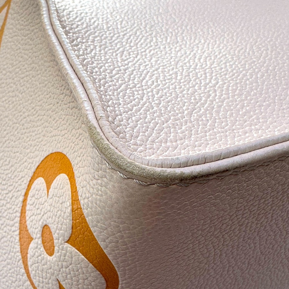 LOUIS VUITTON “ON THE GO” MM LIMITED EDITION. 🔥🔥🔥 - Picture 14 of 15